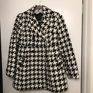 Houndstooth coat